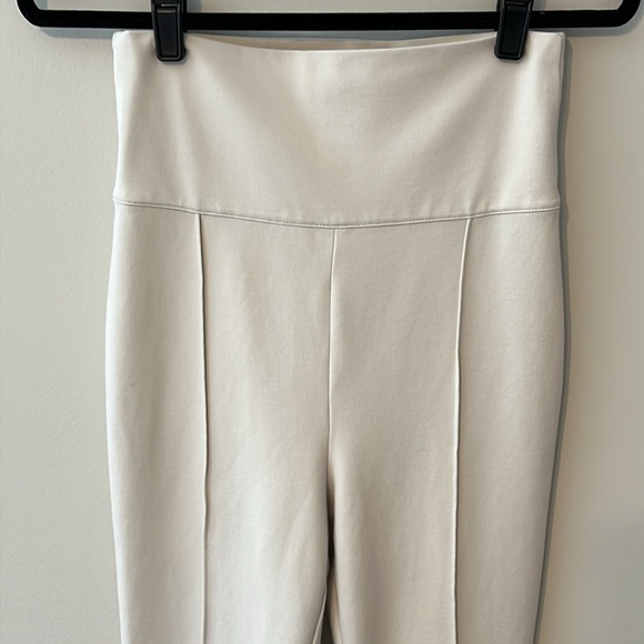 M.M. LaFleur Cream Flare Pants Size 4 - Picture 2 of 6